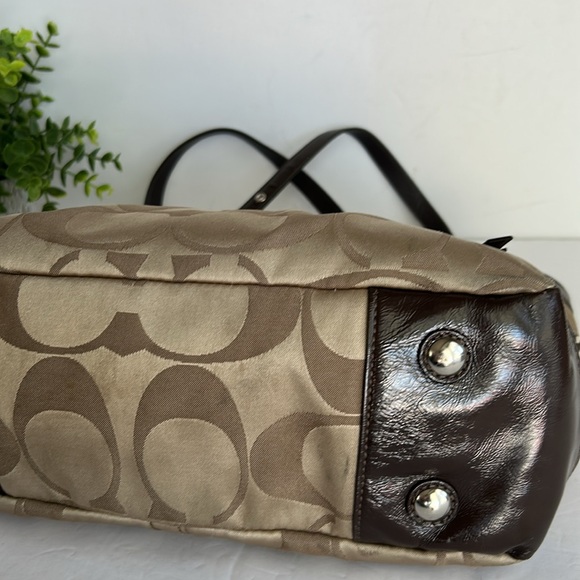 Coach Tan and Brown Signature Shoulder Bag - Picture 10 of 17